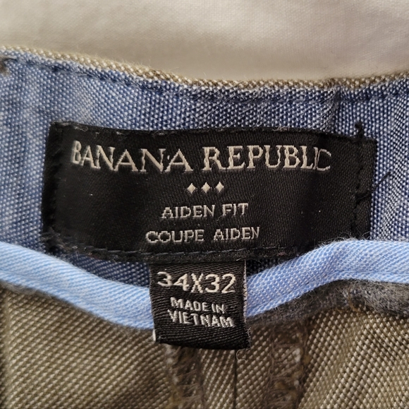 Banana Republic Men's Chino Pants - Picture 7 of 9